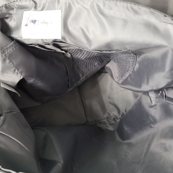 NEW! Old Navy Messenger/Laptop/Book bag Gray w/Sparkle/glitter decor on front - Picture 7 of 10